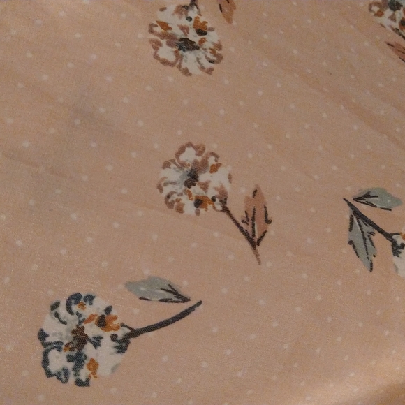 Express Pink Floral  Ruffle Halter OTS Top - Picture 4 of 4